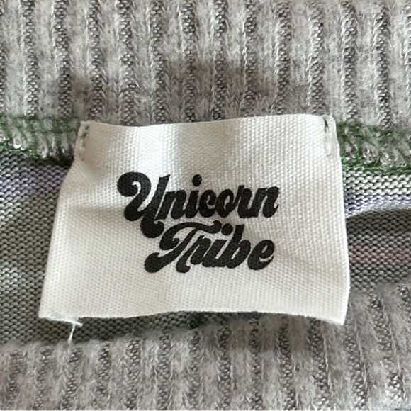 Unicorn Tribe Lightweight Plaid Sweater Size Large - Picture 4 of 9
